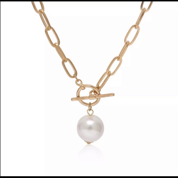 Gold Link Chain - Pearl Pendant Necklace - Picture 2 of 10